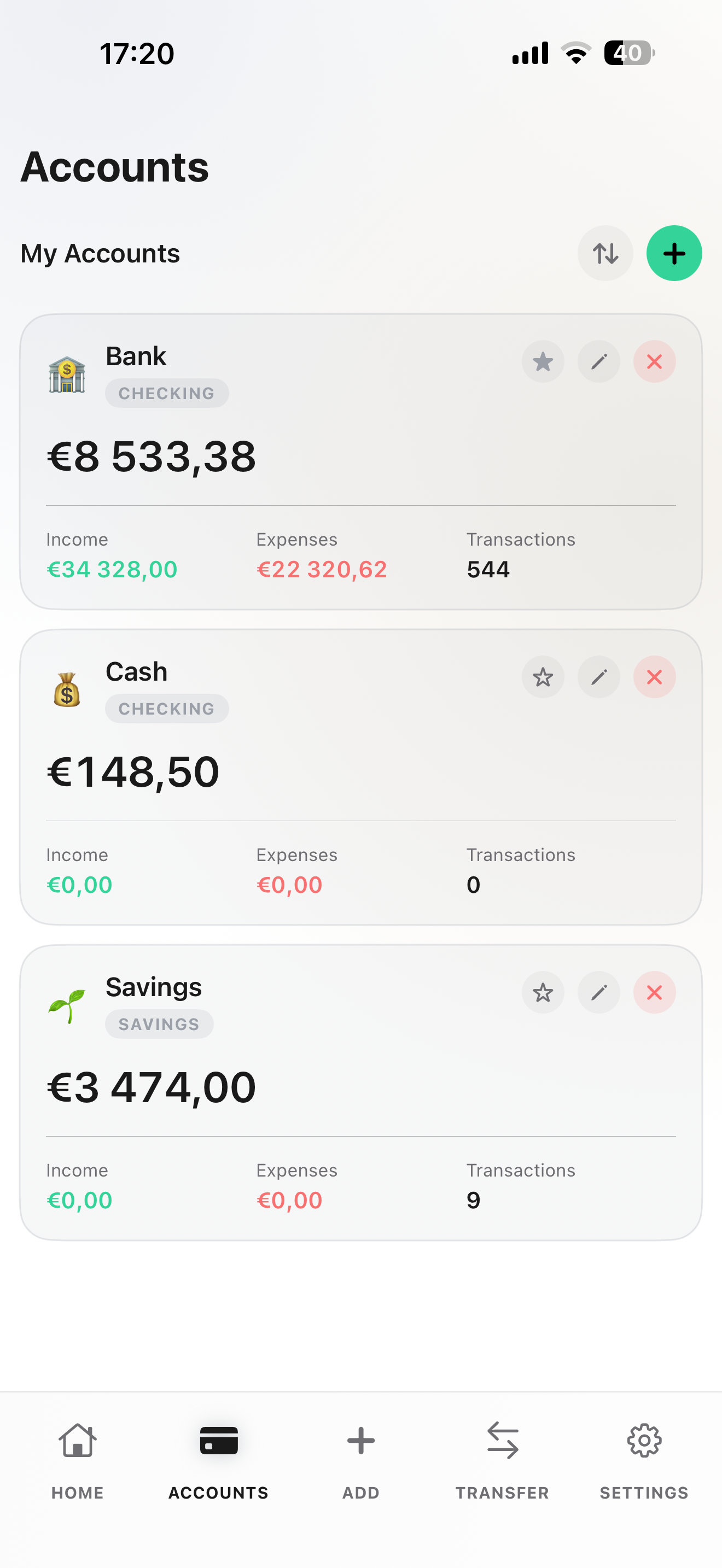 Accounts screen with income, expenses, and transaction counts